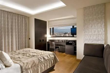 O&B Athens Boutique - 134