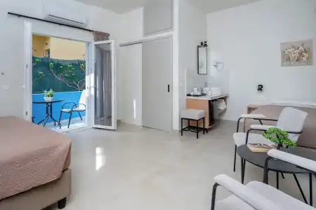 Emi Seaside - 79