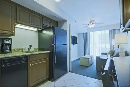 Club Wyndham Towers on the Grove - 11