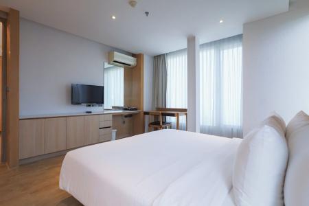 Balcony Seaside Sriracha & Serviced Apartments (SHA Extra Plus) - 237