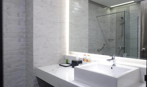 Royal Palm & Conference Center Cengkareng - 9
