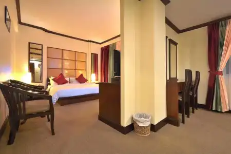 Grand Business Inn - 107