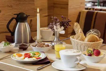 Best Western Plus - 12
