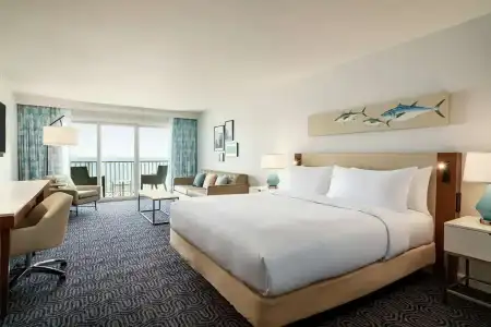 DoubleTree by Hilton Ocean City Oceanfront - 51
