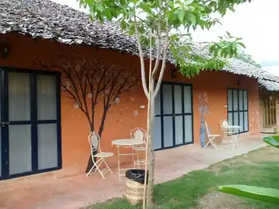 Pai Nam Now Guesthouse - 33