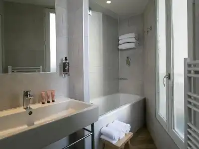 Hôtel de Neuville - Arc de Triomphe - 107