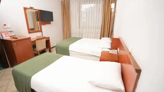 Golden Siyav - 6