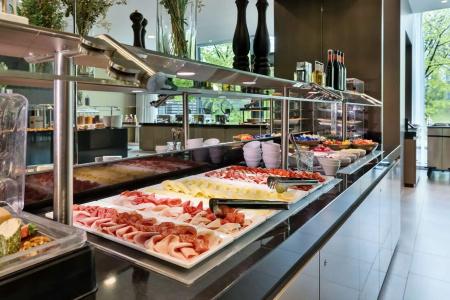 DoubleTree by Hilton Vienna Schonbrunn - 36