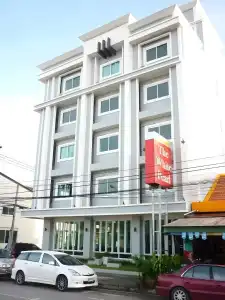 The White Pearl - 19