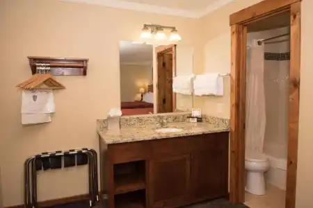 The Maxwell Inn - 7