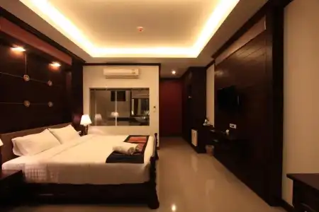 Baan Ratchiangsaen - 104