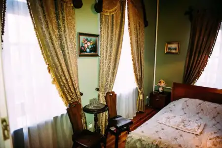 Antique House - 16