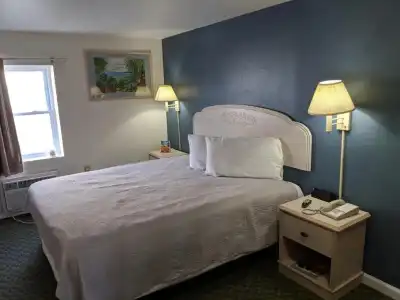 Crystal Sands Motel - 28