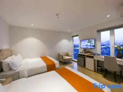 RHM Luxury And Suite - 40