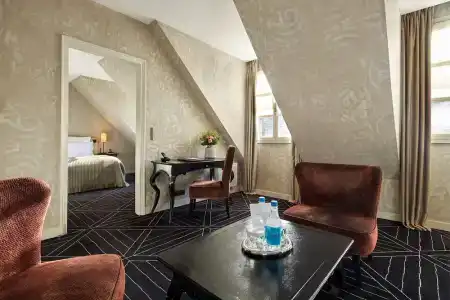 Pavillon de la Reine & Spa, Place des Vosges - 159