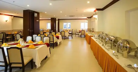 Seventeen Saloon - 22