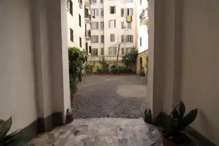 Hollywood Roma - 34