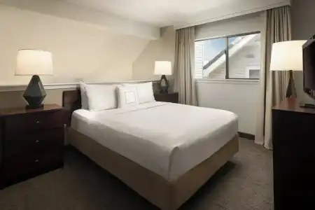 Residence Inn by Marriott Seattle Bellevue - 49