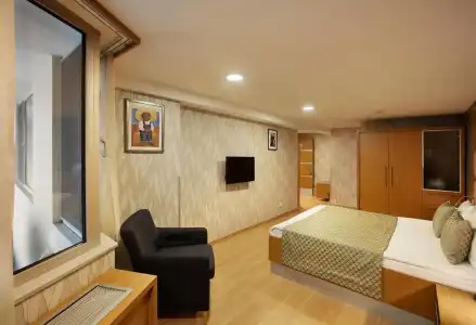 Gallery Residence & - 87