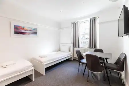 The J Hyde Park - 103