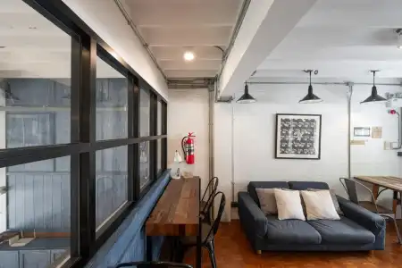 Bed Addict Hostel - 11