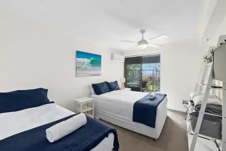 Gemini Court Holiday Apartments - 484