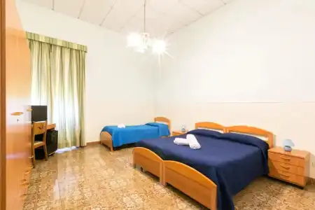 Sisters Hostel - 56