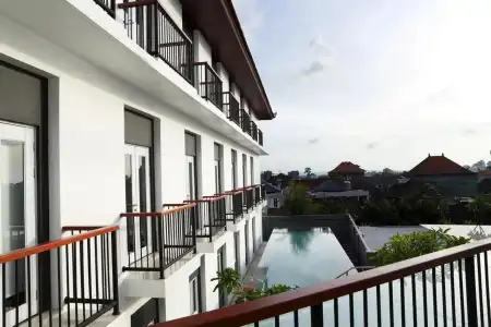 Amaris Teuku Umar - 19