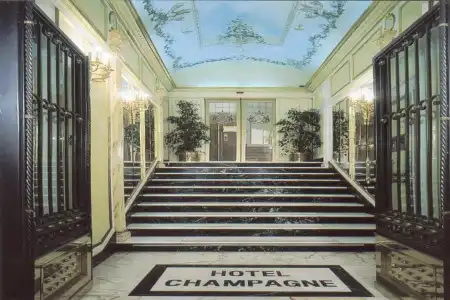 Champagne Palace - 28