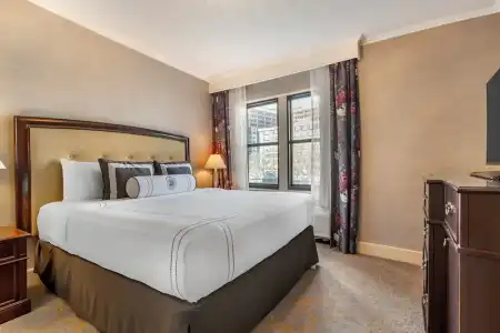 Omni Shoreham - 124