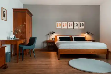 Esplanade - 5