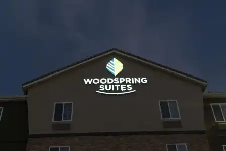 WoodSpring Suites Bakersfield East - 24