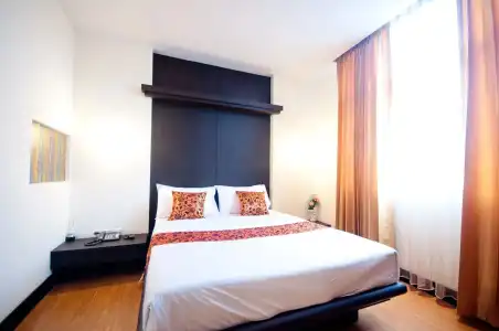 Siam Paradise Entertainment Complex - 16
