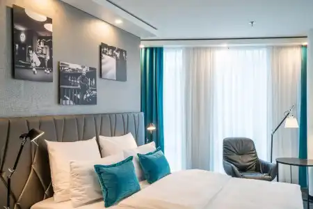 Motel One Berlin - Upper West - 2