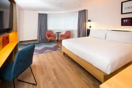 Hampton by Hilton London Park Royal - 60