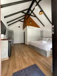 Island Spa Resort - 17