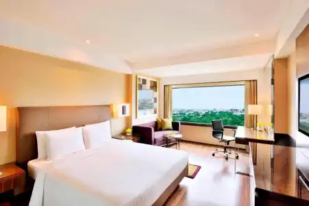 Courtyard by Marriott Chennai - 40