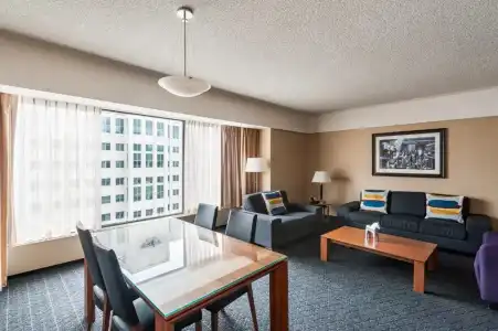 Bonaventure Montreal - 80