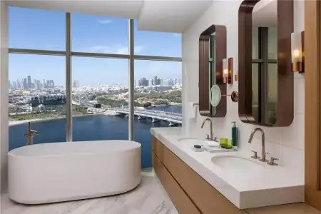  Hilton Dubai Creek & Residences - 12