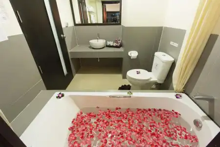 Phuvaree Resort - 7
