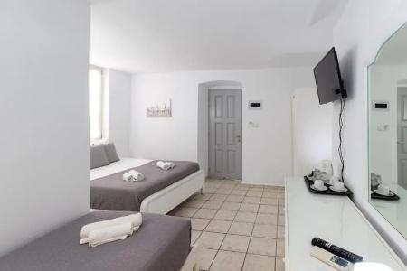 Achilleas Pension - 24