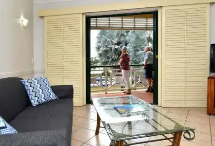 Waterfront Terraces - 16