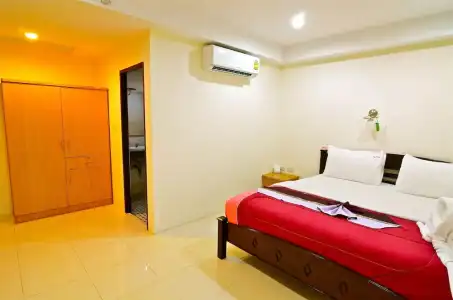 Square One Patong - 75