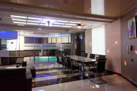 Avan Plaza - 73