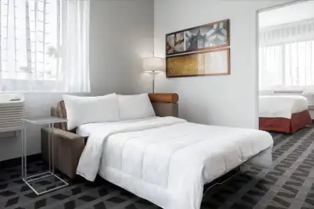 TownePlace Suites by Marriott Venice - 30