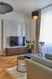 Three Golden Crowns Apartments - 13
