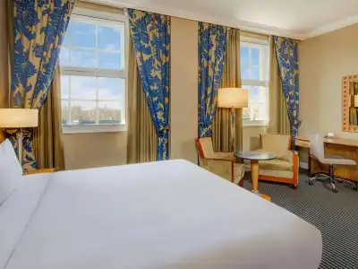 Hilton London Paddington - 2