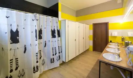 Bee Station - Hostel - 63