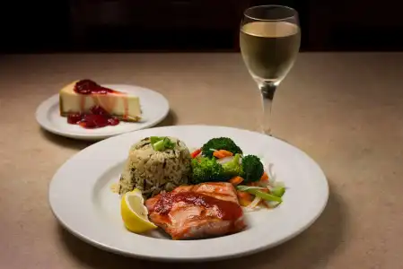 Country Inn & Suites by Radisson, Portland International Airport, OR - 10