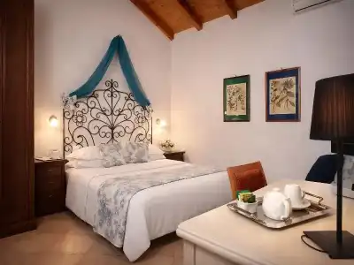 Del Borgo - 24
